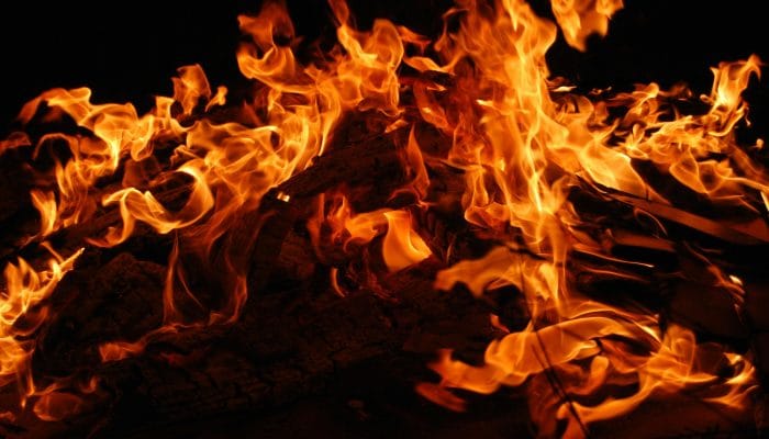 Kebakaran di Museum Satria Mandala, Sebanyak 14 Mobil Pemadam Kebakaran Dikerahkan