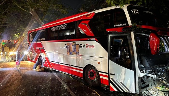 Kecelakaan Maut di Kota Batu: Bus Pariwisata Tabrak Kendaraan Lain Akibat Rem Blong