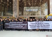 Kronologi Lengkap Pegawai Kemendikti Demo Mendikti Saintek