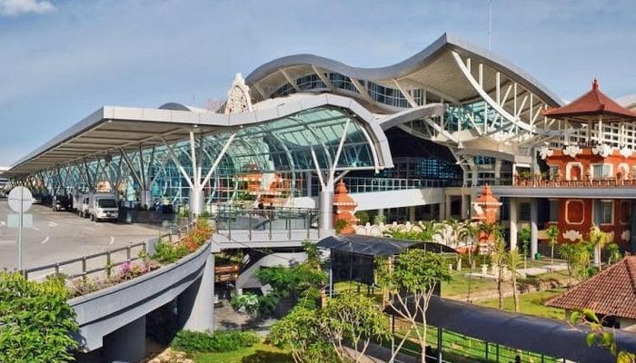 Cuaca Ekstrem di Bali Ganggu Belasan Penerbangan di Bandara Ngurah Rai