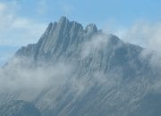 2 Pendaki Dikabarkan Meninggal Dunia di Puncak Cartensz