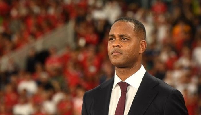 Kluivert, Landzaat, dan Cruyff Bertandang ke Markas Oxford United, Monitor Marselino dan Romeny
