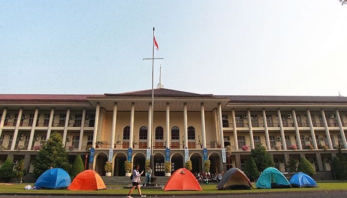 7 Hari Kemah di Balairung UGM, Ini 9 Desakan Mahasiswa