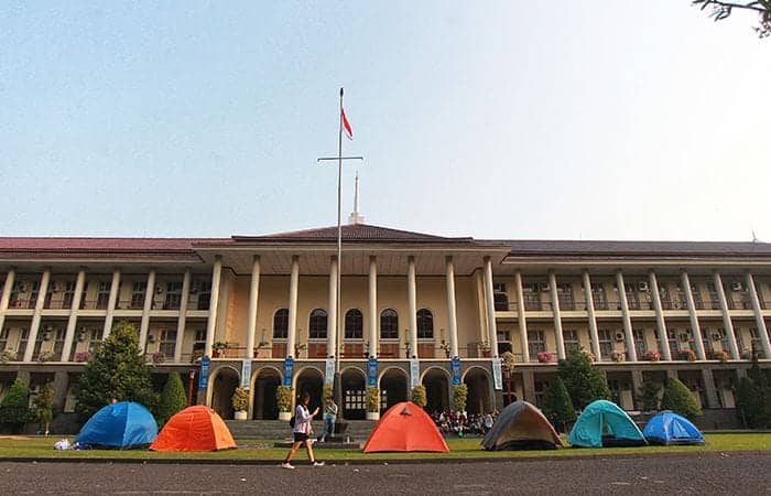7 Hari Kemah di Balairung UGM, Ini 9 Desakan Mahasiswa