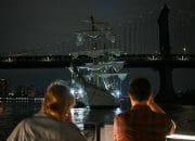 Jembatan Brooklyn New York Ditabrak Kapal AL Meksiko, 2 Korban Meninggal Dunia, 19 Cedera