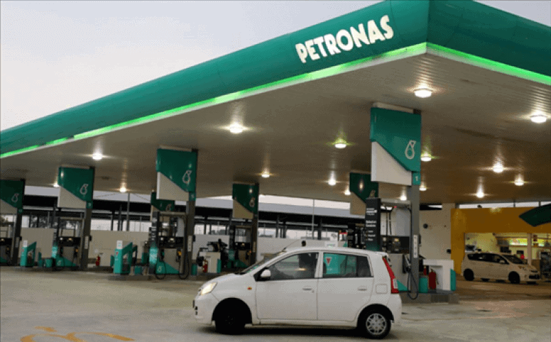 Petronas Berhentikan 10 Persen Karyawan untuk Fokus pada Efisiensi dan Restrukturasi