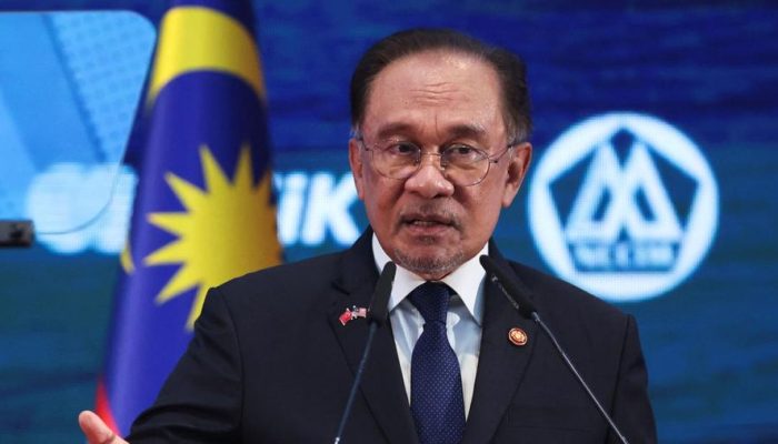 Ribuan Warga Malaysia Demo, Tuntut PM Anwar Ibrahim Mundur