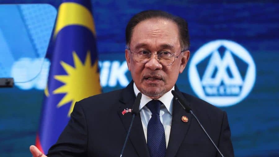 Ribuan Warga Malaysia Demo, Tuntut PM Anwar Ibrahim Mundur