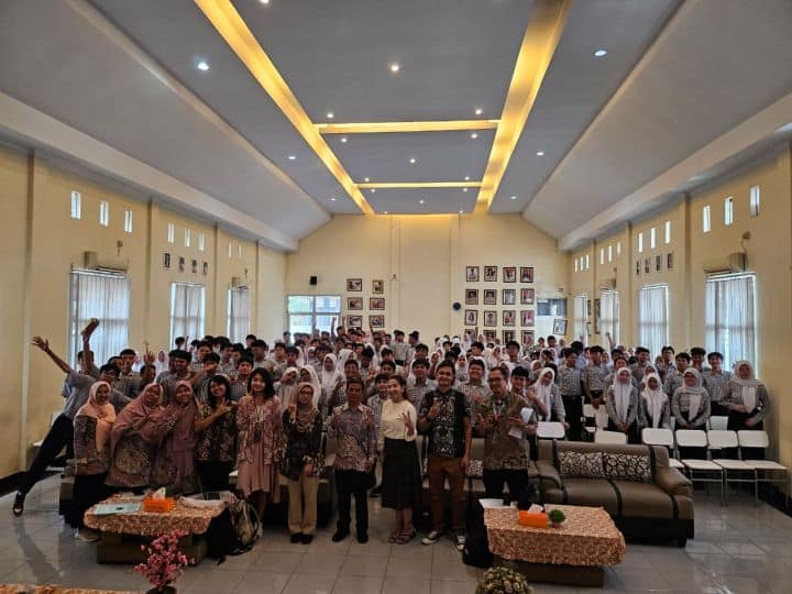 Universitas Prasetiya Mulya Luncurkan Beasiswa Bakti Prestasi