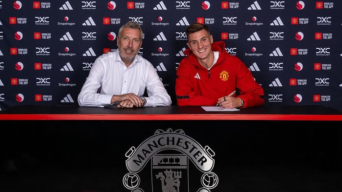 Benjamin Sesko Resmi Jadi Striker Baru Manchester United