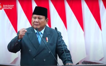 Prabowo Subianto menyoroti persoalan di tubuh Badan Usaha Milik Negara (BUMN), terutama terkait tantiem bagi direksi dan komisaris. Menurutnya, praktik pemberian tantiem hanyalah akal-akalan belaka. Hal itu ia sampaikan saat pidato penyampaian Rancangan Undang-Undang APBN 2026 dan Nota Keuangan di gedung parlemen, Jumat (15/08/2025). Prabowo mengungkapkan telah menugaskan Badan Pengelola Inve
