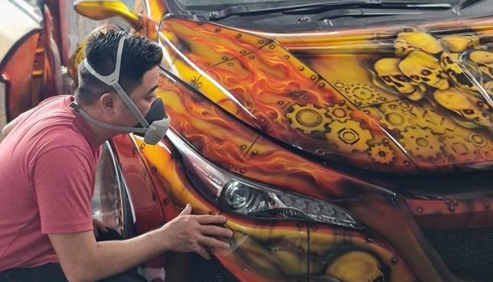 Tomi Airbrush: 30 Tahun Berkarya, Angkat Budaya Indonesia ke Dunia Otomotif