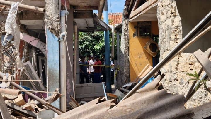Ledakan di Pondok Cabe Ilir, Tujuh Warga Luka dan 13 Rumah Rusak