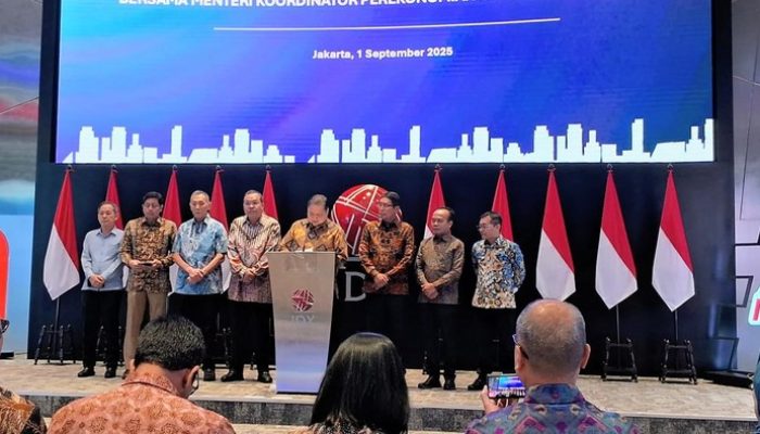 IHSG Merosot, Airlangga Tegaskan Komitmen Pemerintah Jaga Stabilitas Pasar