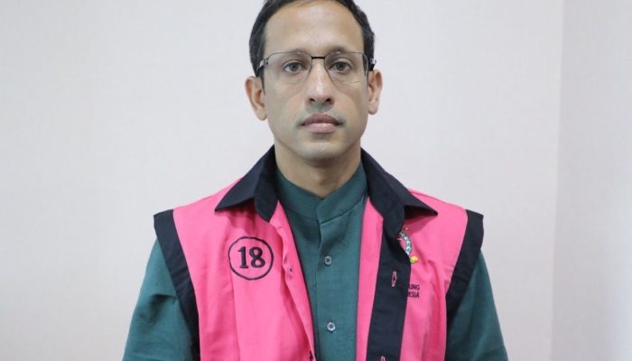 Hotman Paris Bantah Nadiem Makarim Terima Dana dari Proyek Laptop Rp9,3 Triliun