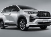 New Kijang Innova Zenix Kini Dilengkapi Fitur Wi-Fi Hotspot hingga Power Back Door