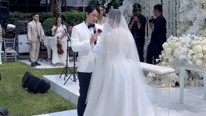 Sah! Amanda Manopo Ucap Janji Suci Pernikahan dengan Kenny Austin