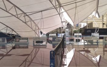 Atap Lapangan Padel dan Tenis di Jakarta Barat Ambruk Diterjang Hujan dan Angin Kencang