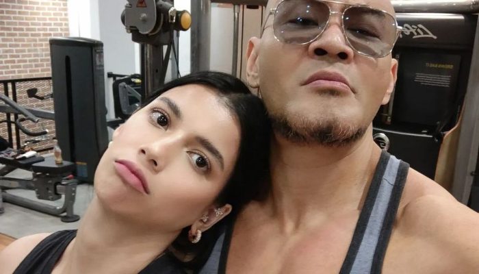 Sabrina Chairunnisa Klarifikasi Isu Retaknya Hubungan dengan Deddy Corbuzier