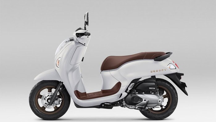 Honda Segarkan Scoopy dengan Warna Baru, Tampil Retro dan Makin Stylish