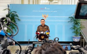 Fadli Zon Jelaskan Alasan Soeharto Ditetapkan sebagai Pahlawan Nasional 2025