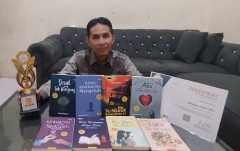 Kisah Penulis Halo Penyair Adi Warma, Guru yang Menginspirasi Lewat Puisi
