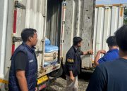 Polda Metro Jaya Bongkar Ratusan Balpres Ilegal Tujuan Pasar Senen