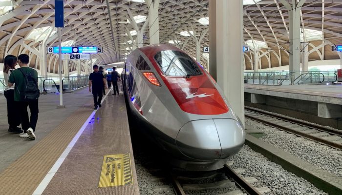 Prabowo Ambil Alih Utang Whoosh, Janjikan Pelunasan dari Uang Rampasan Koruptor