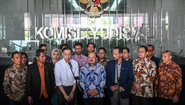 KY Nyatakan Tiga Hakim Kasus Impor Gula Tom Lembong Langgar Kode Etik