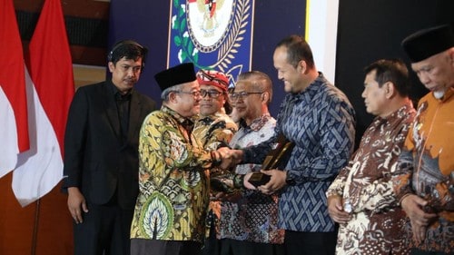 Pemkab Badung Raih Penghargaan Nasional atas Perbaikan Akses Layanan Pendidikan